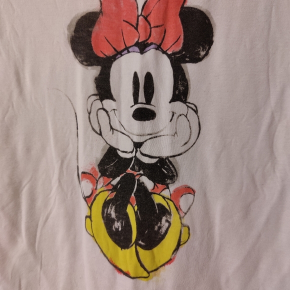 Disney Minnie mouse tee shirt size Medium - Picture 2 of 6